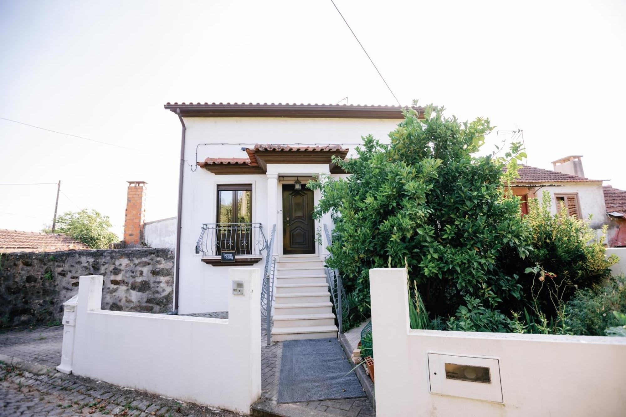 R3 - Guesthouse Travessa Da Arieira Aguda (Leiria) Екстер'єр фото