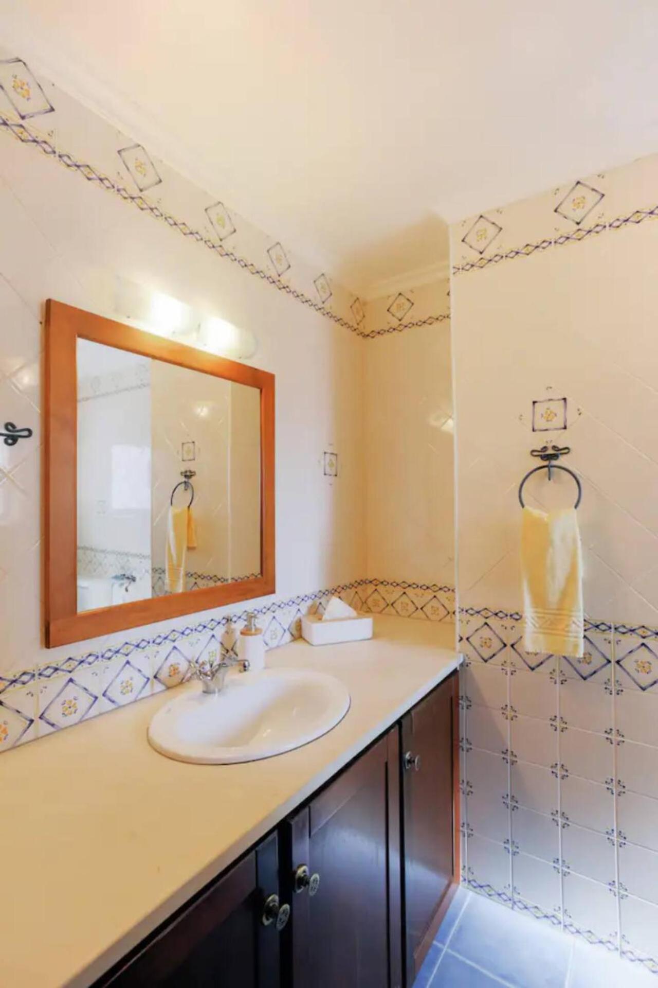 R3 - Guesthouse Travessa Da Arieira Aguda (Leiria) Екстер'єр фото